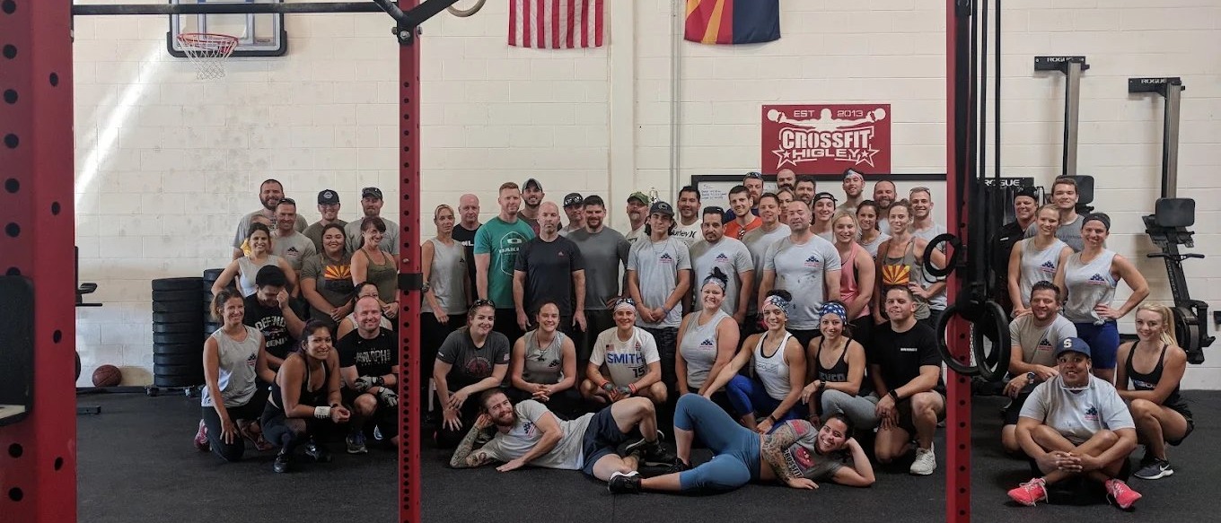 The CrossFit HiFi community — members and coaches together in the gym